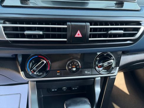 Used 2021 Kia Seltos S FWD image 21