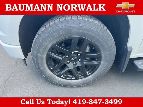 Used 2023 Chevrolet Silverado 1500 RST w/ Convenience Package II image 18