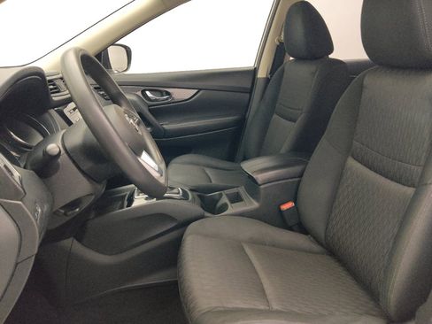 Used 2017 Nissan Rogue S FWD image 17