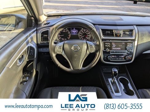 Used 2018 Nissan Altima 2.5 SV image 14
