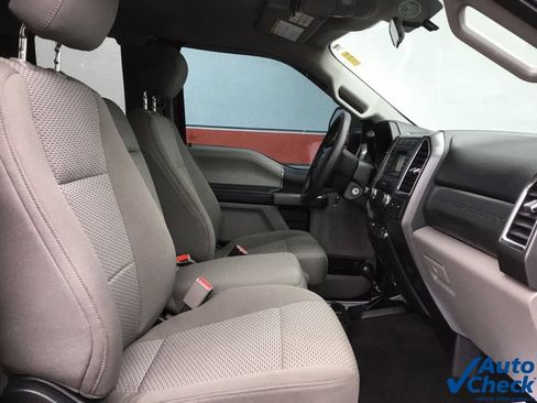 Used 2017 Ford F250 XLT w/ XLT Value Package AWD/4WD image 38
