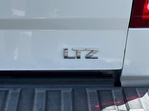 Used 2018 Chevrolet Silverado 1500 LTZ w/ Sport Package AWD/4WD image 13