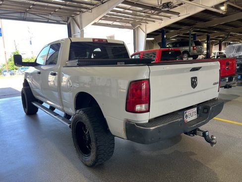 Used 2015 RAM 2500 Tradesman w/ Chrome Appearance Group AWD/4WD image 4
