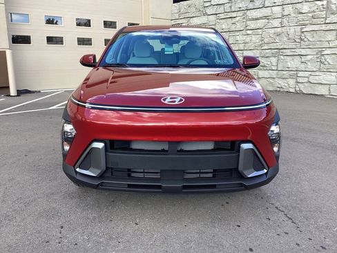 New 2026 Hyundai Kona SE image 2