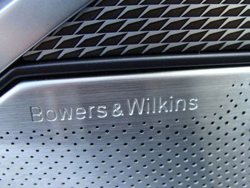 Used 2021 BMW X5 M50i w/ Executive Package image 33