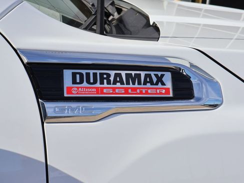 Used 2022 GMC Sierra 3500 Denali AWD/4WD image 11