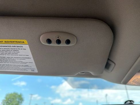 Used 2012 Lincoln MKX FWD image 28