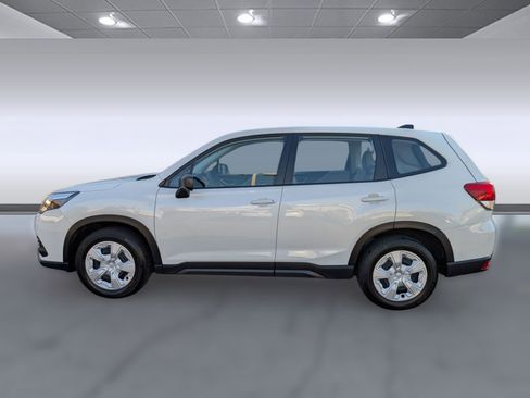 Used 2024 Subaru Forester image 2