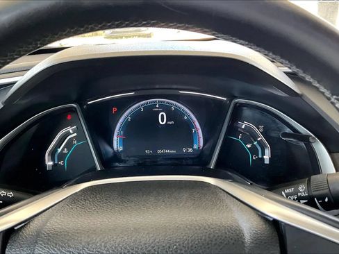 Used 2020 Honda Civic EX image 12