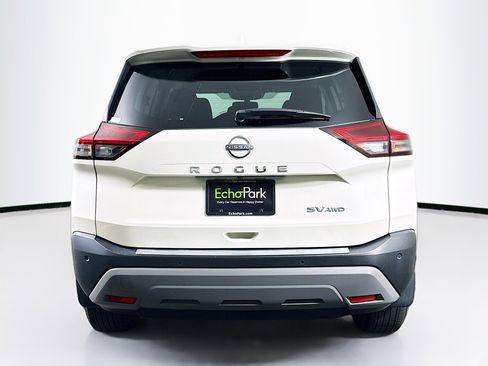 Used 2023 Nissan Rogue SV AWD/4WD image 7