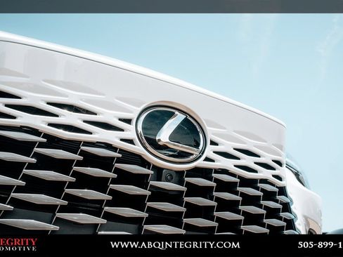 Used 2026 Lexus RX 450h AWD w/ Convenience Package image 10