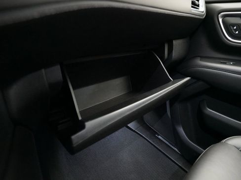 Used 2022 Chevrolet Suburban LT image 31