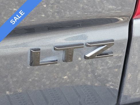 Used 2022 Chevrolet Silverado 1500 LTZ image 35