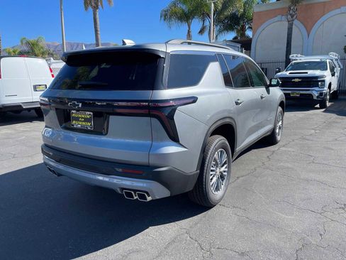 New 2025 Chevrolet Traverse LT w/ LPO, Floor Liner Package image 7