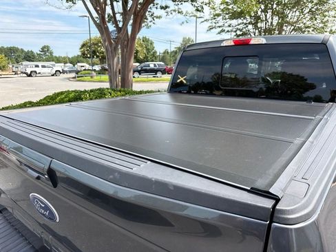 Used 2019 Ford F150 Lariat AWD/4WD image 11