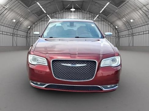 Used 2015 Chrysler 300 C RWD image 8