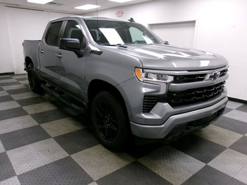 Used 2023 Chevrolet Silverado 1500 RST image 14