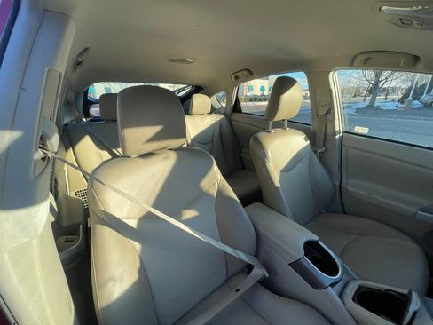 Used 2013 Toyota Prius Four image 4