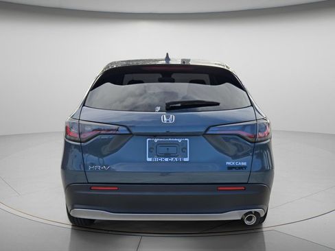 Certified 2025 Honda HR-V Sport image 6