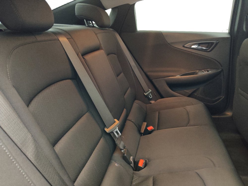 Used 2022 Chevrolet Malibu LT FWD image 19