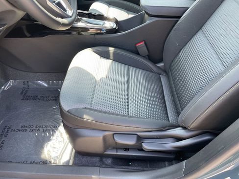 New 2026 Chevrolet Trax LT w/ Driver Confidence Package FWD image 8