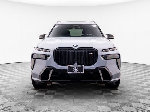 Used 2025 BMW X7 M60i AWD/4WD image 9