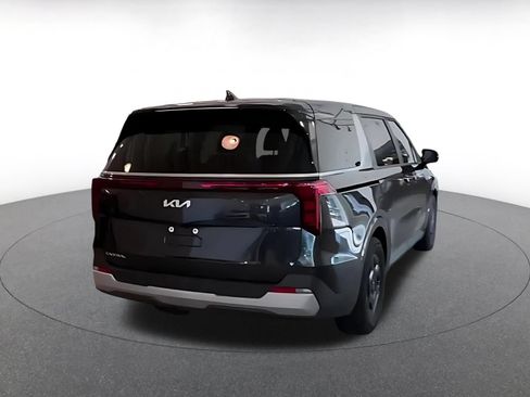 Used 2026 Kia Carnival FWD image 14