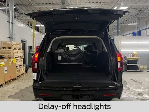 New 2025 Ford Expedition Max Active image 9