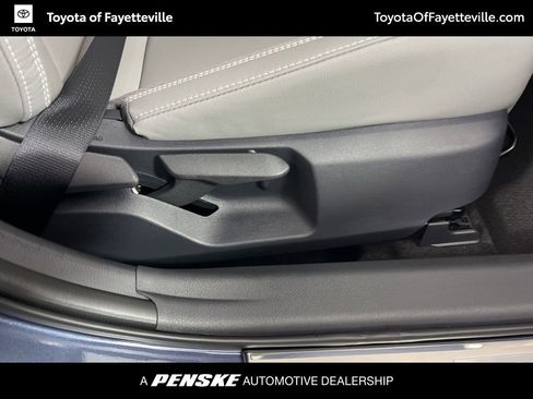 New 2026 Toyota Camry SE FWD image 9