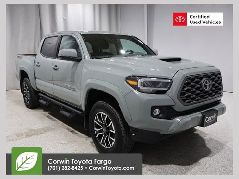 Certified 2022 Toyota Tacoma TRD Sport image 1