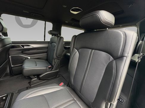 New 2026 Jeep Grand Wagoneer 2WD w/ Premium Group I image 3