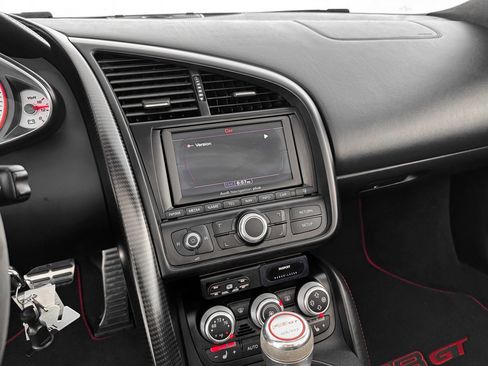 Used 2012 Audi R8 GT image 20