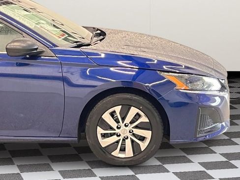 Used 2024 Nissan Altima 2.5 S image 21