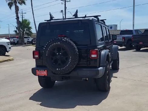 Used 2021 Jeep Wrangler Unlimited Sport AWD/4WD image 7
