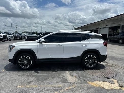 Used 2022 GMC Terrain SLT AWD/4WD image 6