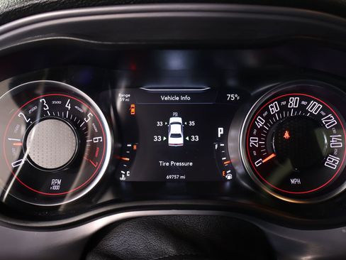 Used 2023 Dodge Challenger GT RWD image 4