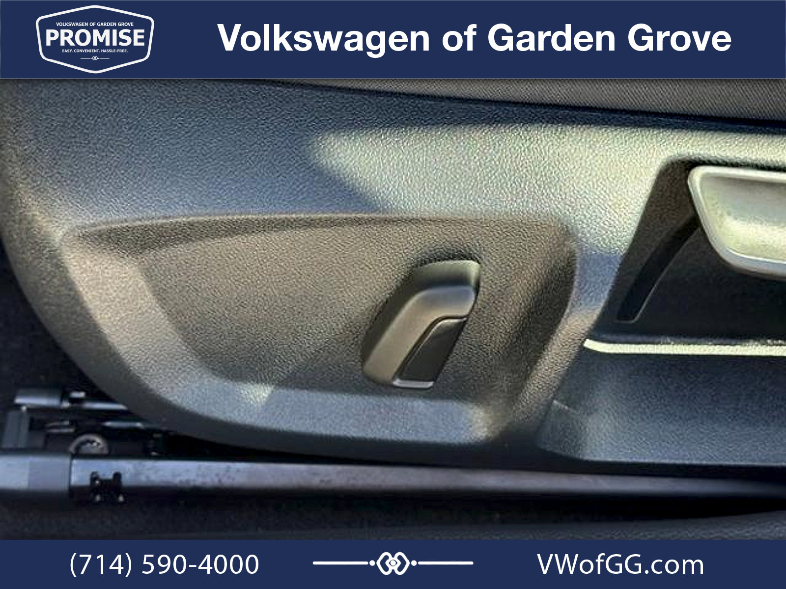 New 2026 Volkswagen GTI SE FWD image 12