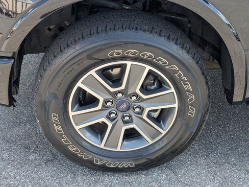 Used 2016 Ford F150 XLT w/ Equipment Group 302A Luxury AWD/4WD image 13