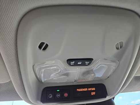 Used 2021 Chevrolet TrailBlazer LT w/ Convenience Package AWD/4WD image 27