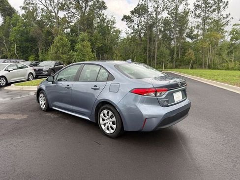 Used 2026 Toyota Corolla LE FWD image 3
