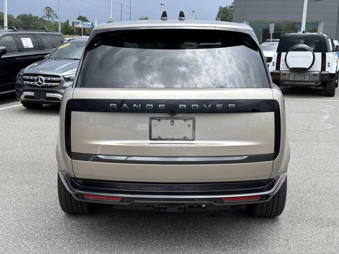 New 2026 Land Rover Range Rover Long Wheelbase SE AWD/4WD image 4