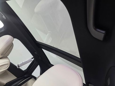 New 2026 Mercedes-Benz GLC 300 image 9