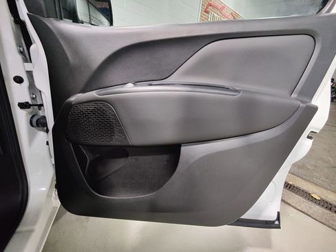 Used 2021 RAM ProMaster City Tradesman image 12