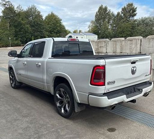 Used 2022 RAM 1500 Limited AWD/4WD image 3