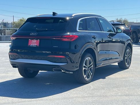 New 2025 Audi Q5 Premium image 9