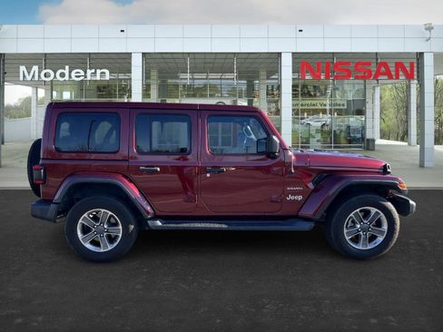 Used 2021 Jeep Wrangler Unlimited Sahara image 6