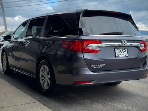 Used 2018 Honda Odyssey LX image 4