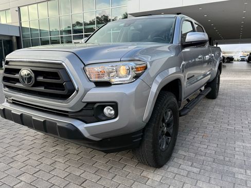 Used 2020 Toyota Tacoma SR5 image 9