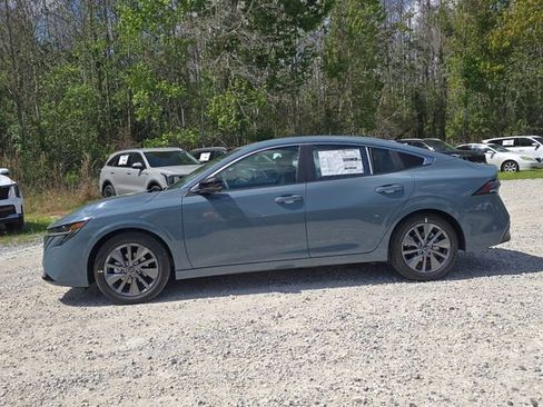 New 2026 Nissan Sentra SL w/ Floor Mat Package image 5