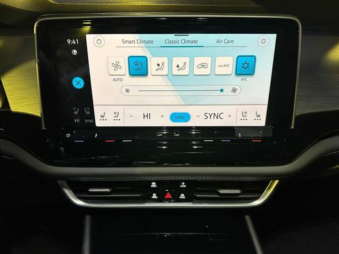 New 2026 Volkswagen Atlas Cross Sport SE image 26